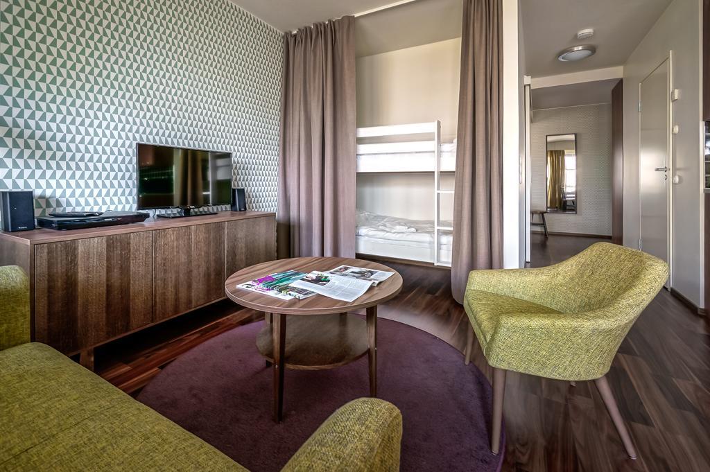Forenom Serviced Apartments Espoo Tapiola Bilik gambar